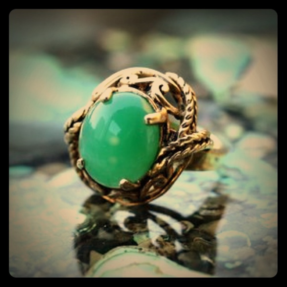 1960s Vintage Chrysoprase Knot & Scroll Statement